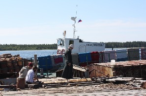 Доставка грузов на Онежский полуостров
Фото Андрея Волкова
